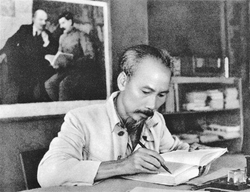 TUYÊN NGÔN ĐỘC LẬP (2/9/1945)