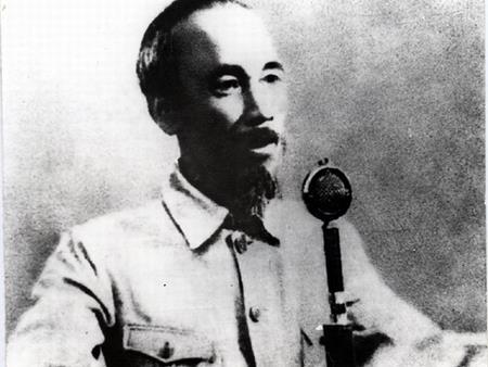 Theo Chân Bác - Tố Hữu